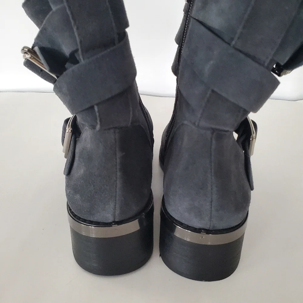VINCE CAMUTO 7.5 WEBEY Dk Gray Suede Moto Boots Silver Buckle Strap Grunge Goth - Picture 9 of 16